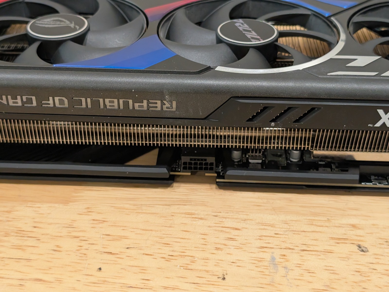 BH นำเสนอ ASUS ROG Strix GeFor - Rtx 4090 24Gb Graphics Card บทวิจารณ์และราคา